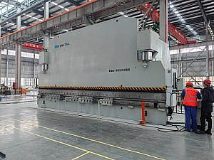 Фото 10 - MetalTec HBC 1000/6000 листогибочные гидравлические прессы с ЧПУ большого тоннажа.