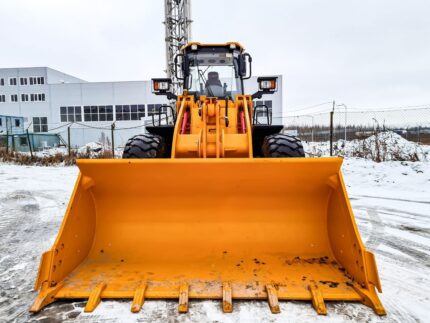 Фото 19 - Фронтальный погрузчик Lonking CDM853.